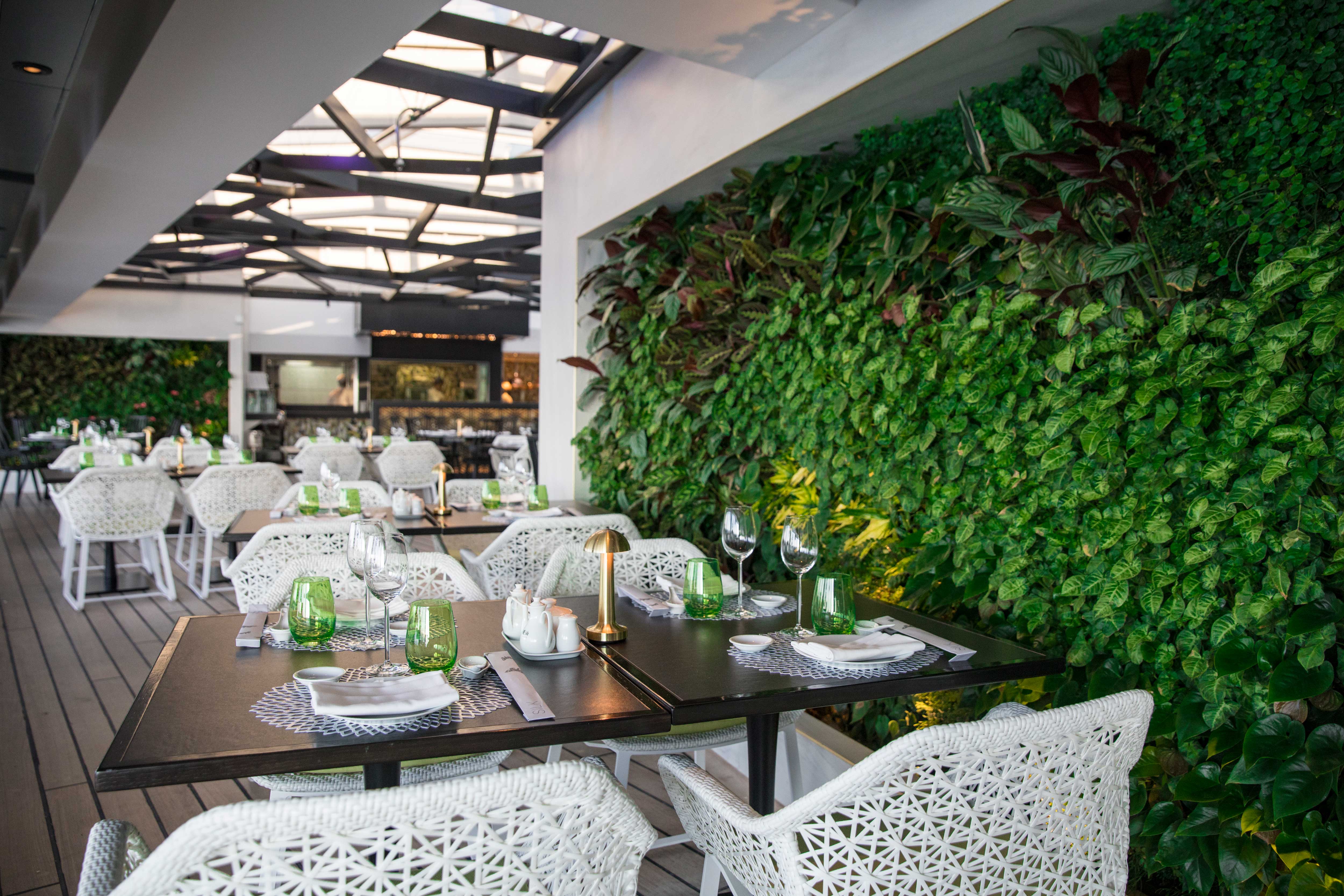 Crystal Cruises - Crystal Symphony - Dining - Silk Kitchen & Bar .jpg